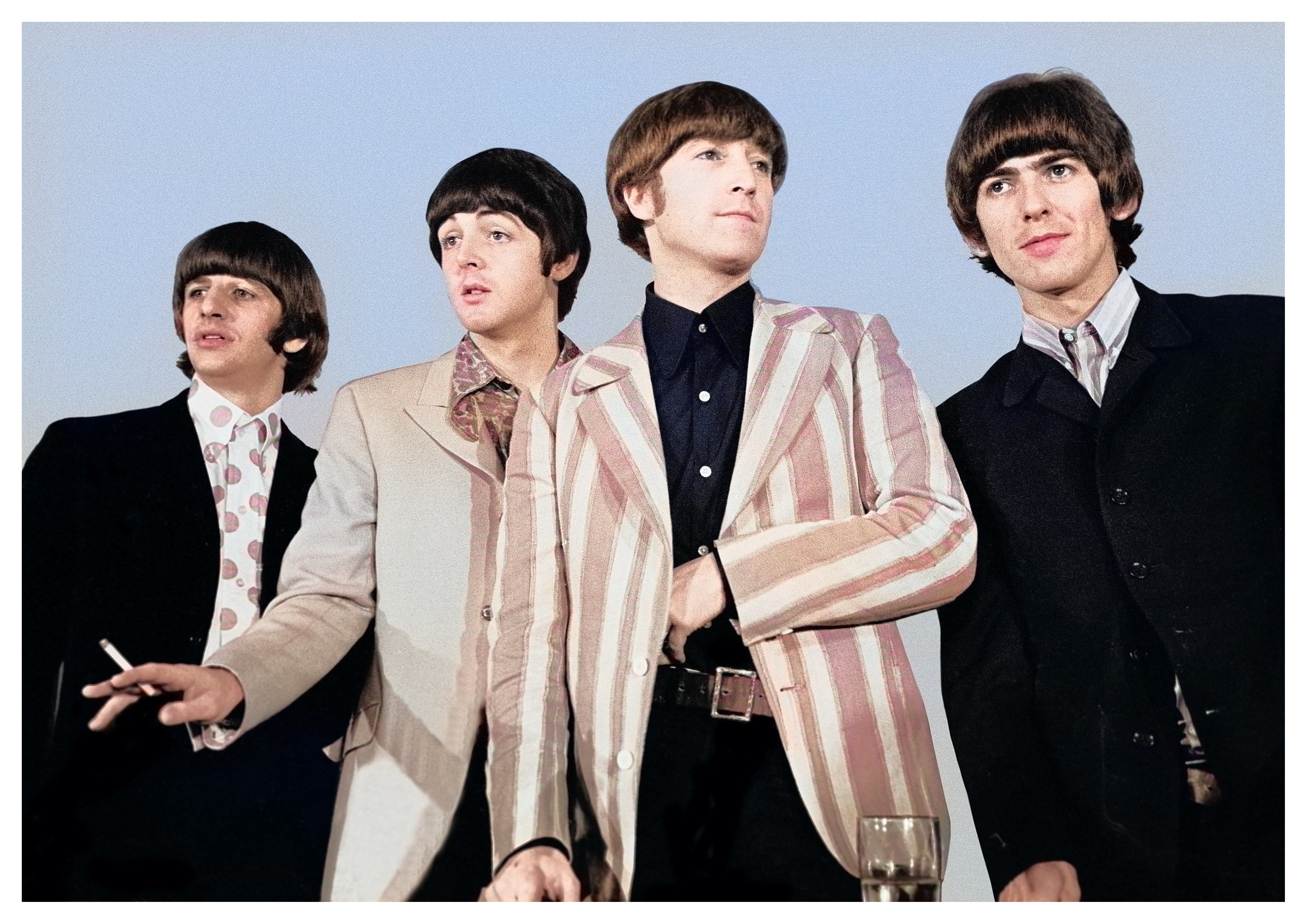 Reproduction Vintage The Beatles "Revolver - Colour" Music Poster, Size: A2